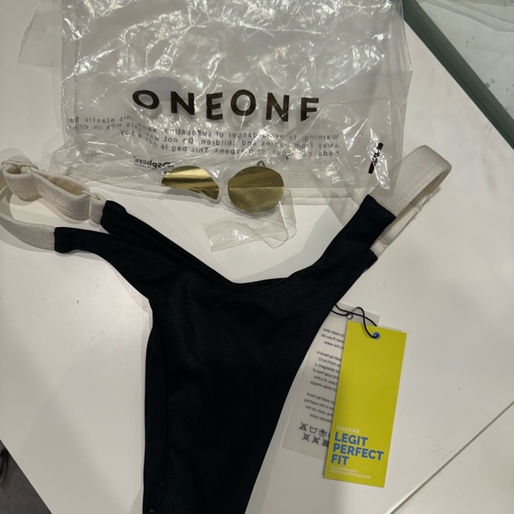 ONE ONE marina-elena bikini bottom size s - Picture 5 of 7